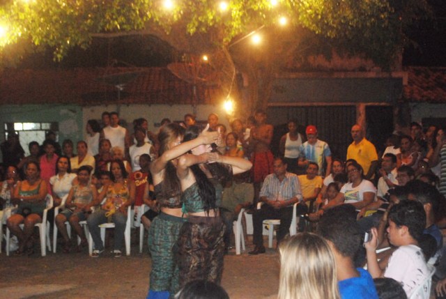 Cia. AfroMundi apresenta sua pesquisa com dança afrocontemporânea