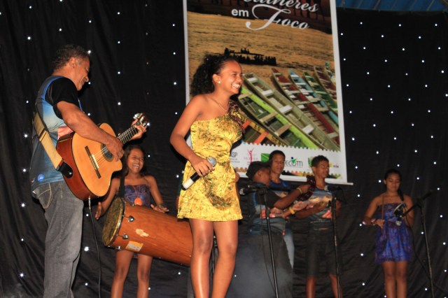 Latinhas de Quintal se apresentam no Dia das Mães
