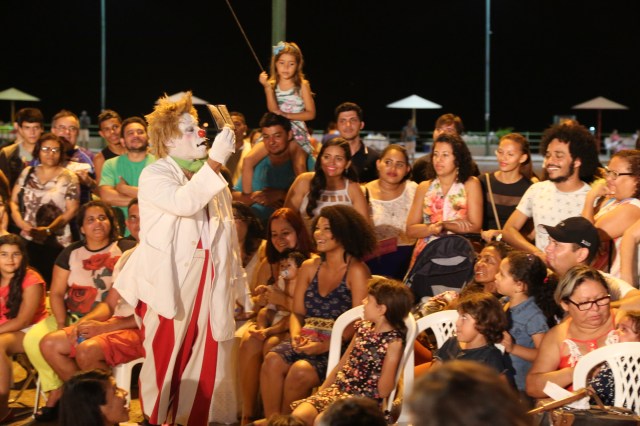 Luis Carlos Vasconceles, grande ator da personagem Xuxu e escritor, é um dos 120 parceiros nacionais e internacionais que vão participar em 2016 