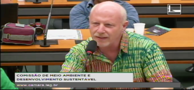 Dan Baron apresenta Rios de Criatividade ao Congresso, que valoriza a relação entre pedagogias criativas e cidades sustentáveis.